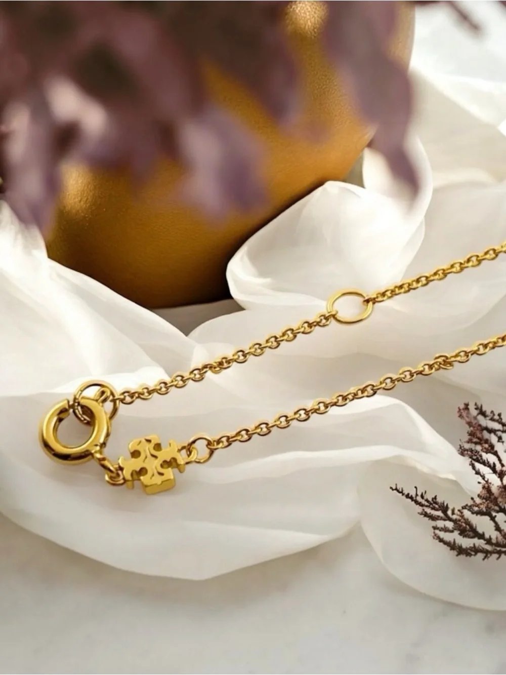 Tory Burch Gold Tone Logo clover Pendant Necklace Adjustable